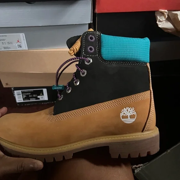 💕NWT💕Timberland Boot 6-inch Premium Waterproof In Wheat/black/turquoise UNISEX - Picture 5 of 9